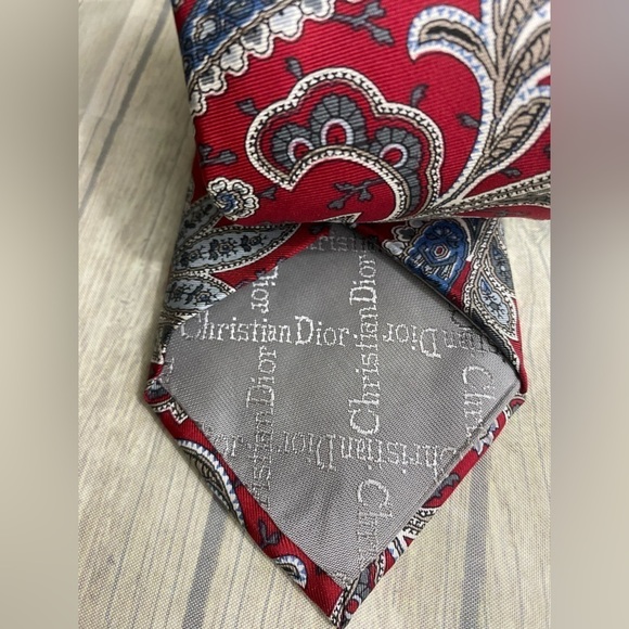 Christian Dior MONSIEUR Red Paisley Printed Tie 100% Silk Made in USA - Picture 3 of 5
